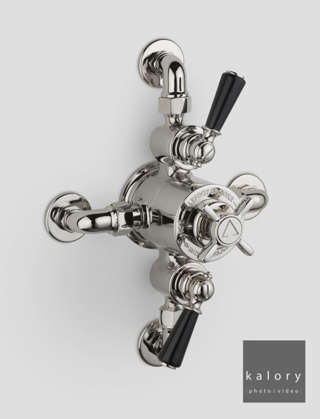 steel-faucet-picture